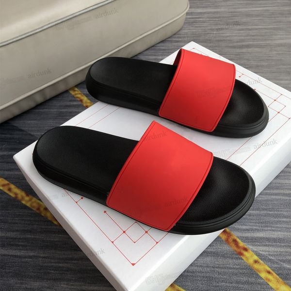 

2022 fashion mens graffiti rubber sandals pool slide in black white pink navy burgundy womens oversized slippers designers oversize platform