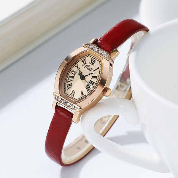 

caijiamin- diamond new ladies watch 20mm retro barrel shell quartz watches student niche roman literary temperament old wristwatch, Slivery;golden