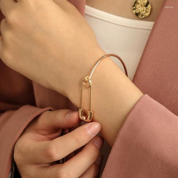 Ссылка цепочка модные золотые браслеты для женщин модный элегантный очаровательный простые дизайнерские ювелирные изделия подарок оптом женщина Fawn22