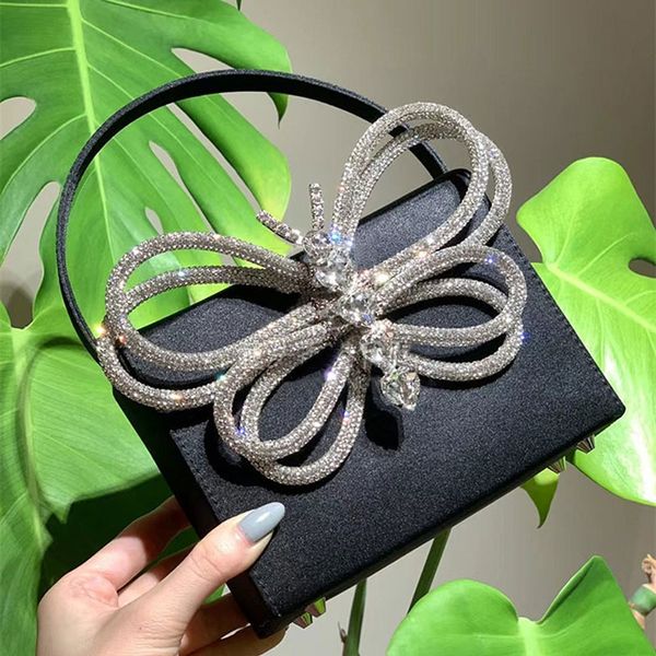 HBP Designer Pooflower Diamonds Butterfly Bags Evening Borse Women Rhinestone Borse Borse Lady Crystal Wedding Clutch Borse ZH637 220720