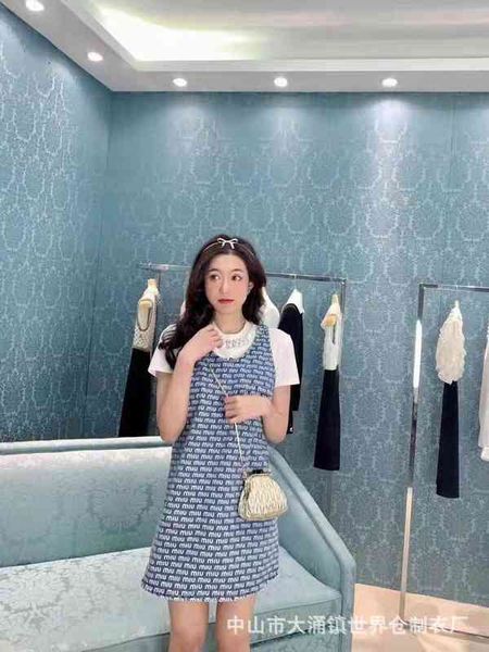 

women's miu's products in early spring are full of bullet screen temperent, commuting leisure blue jeans, suspender skirt, female, White