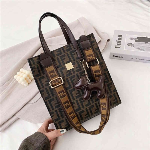 

wholesale store 75% off tote large capacity portable shoulder bag trend fashion young leisure big crossbody
