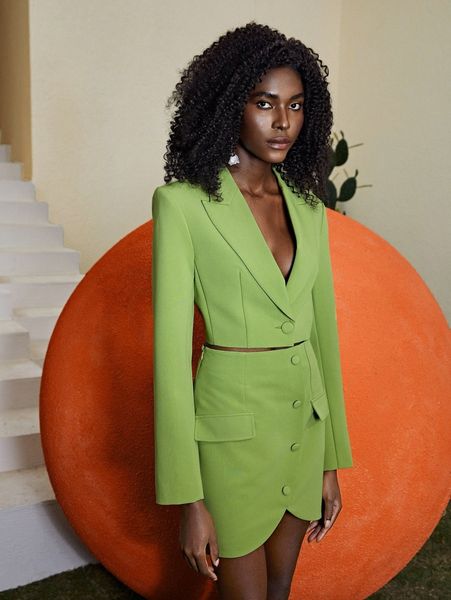 

peak collar button front crop blazer b3ph#, White