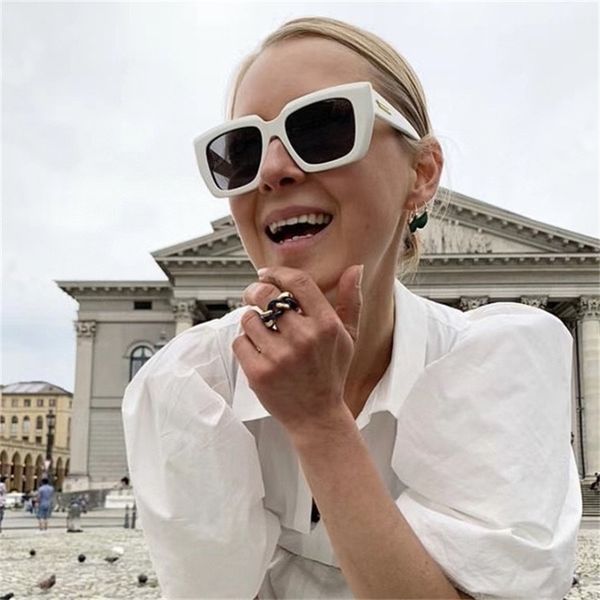 

22% off 2022 luxury fashion design high version sunglasses family personalized plate square net red same face small, White;black