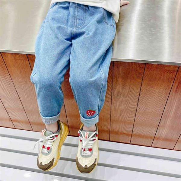 

kids jeans starwberry toddler jeans embroidery jeans girls spring autumn baby girl clothes 210412, Blue