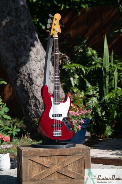 

jb62 '62 reissue jazz bass - candy apple red electric guitar