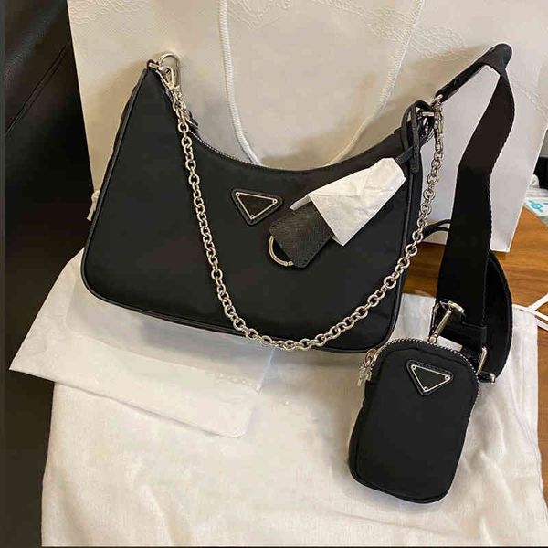 

2022 new chain three in one nylon underarm bag female minority hobo bag hand carrying one shoulder medieval magic stick bag