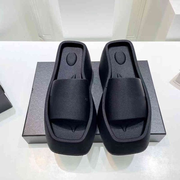 

slippers women's high-heeled slippers with thick soles in a straight line summer muffin are increased and slim slope heels lazy, Black