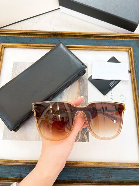 

xiaoxiang square retro sunglasses ins xiaohongshu net red with the same face small sunglasses ch5323, White;black