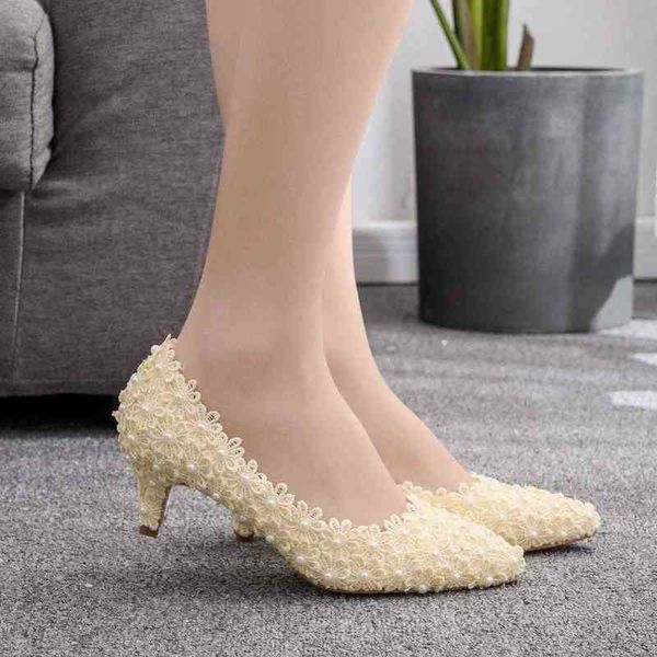 

dress shoes vrouwen mode witte parel hoge hakken kant bruid schoenen bruiloft pumps dames 5 cm zoete bruids kralen wiggen 220425, Black