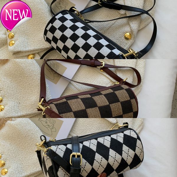 

50% and 2022 new female mini diagonal fashion one shoulder cylinder female luxury designer handbags