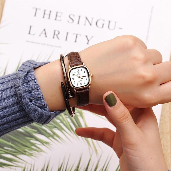 Нарученные часы ретро -квадратные кварцевые мини -циферблат повседневные запястье часы кожаные ремешки модные часы для водонепроницаемых наручных часов женщины