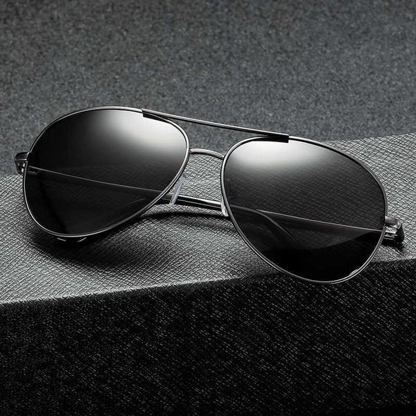 

pchromic sunglasses men polarized driving pilot chameleon vintage sun glasses women male change color day night vision uv400, White;black