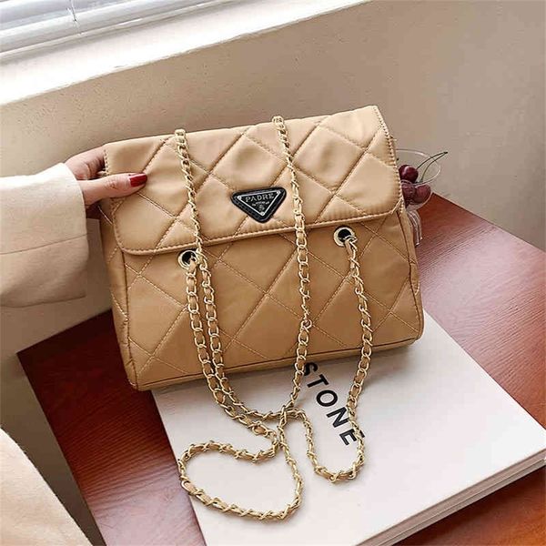 

this year's popular women's fashion red high-capacity single simple rhombic chain 80% off purse sales