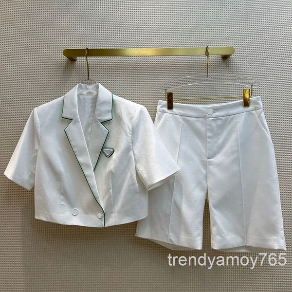 

women's tracksuits solid color short coat + 5-point trousers casual slim two-piece women's spring and summer high-end, Gray