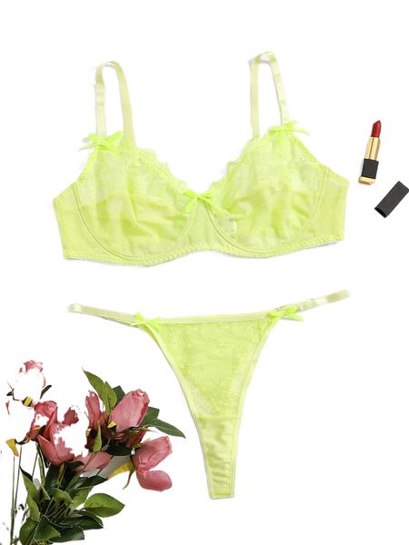 

plus lace panel bow front underwire lingerie set 581y#, Black;white