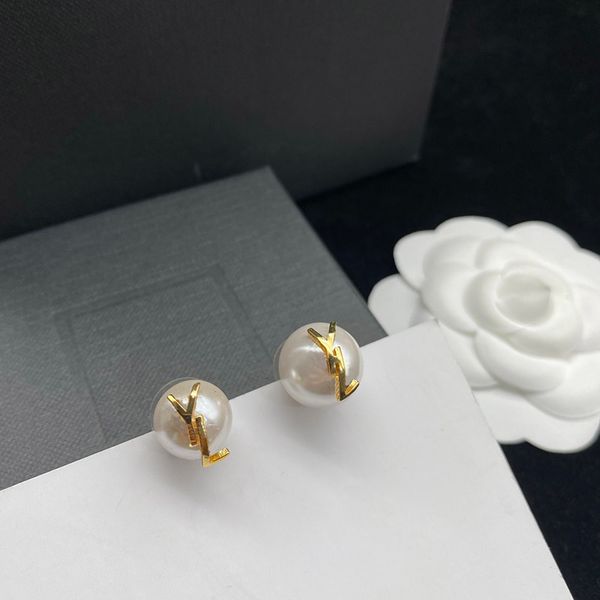 Jóias de designer de pérolas Jóias Luxuris Brincos de Stud para mulheres 925 Prata Boucle Studs Letters Hoops Love Earings Caixa de presentes de casamento Nice