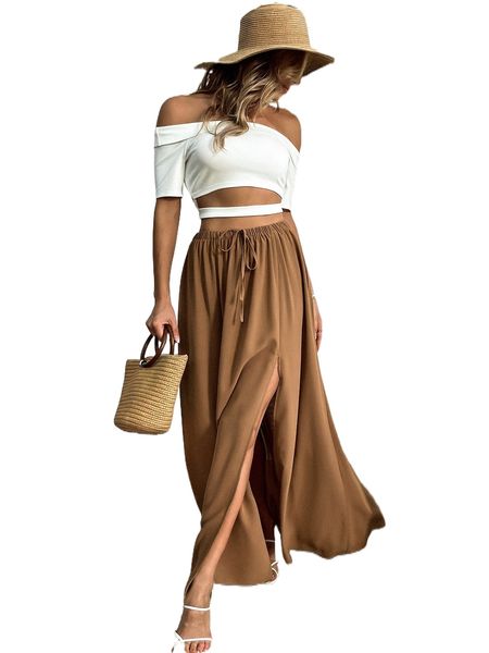 

off shoulder cut out crop & skirt a2r4#, White