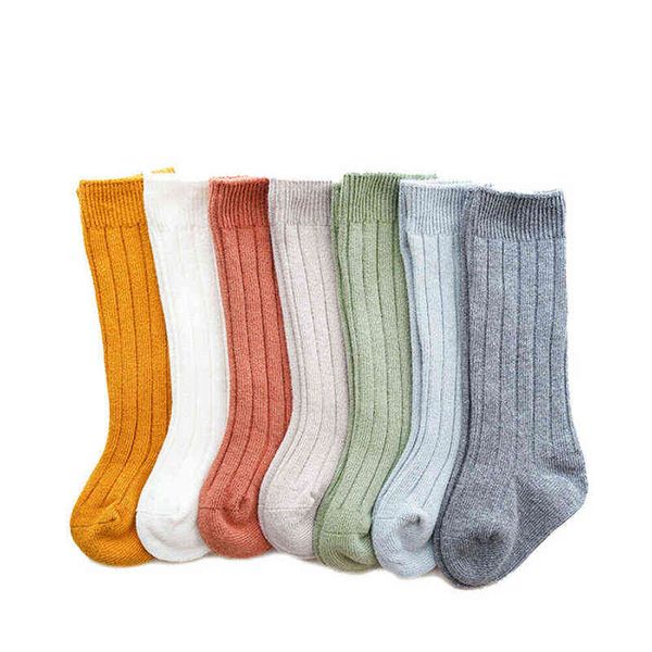 1 paio di calzini per bambini alti fino al ginocchio delle ragazze del ragazzo neonato in cotone lungo antiscivolo calze a maglia carine per 0-5 anni L220716
