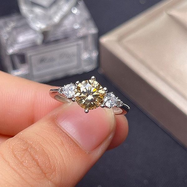 

cluster trendy rings 1ct yellow moissanite ring beautiful thread 925 sterling silver diamond special promotion for women engagement, Golden;silver