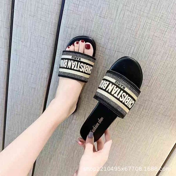 

2022 summer new old flower flat bottomed letter embroidery red beach d home sandals women's 2022 trendy fashion design ladies slippers, Black