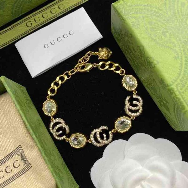 

factory outlet 2022 new letter diamond inlaid bracelet female brass material old high version, Black