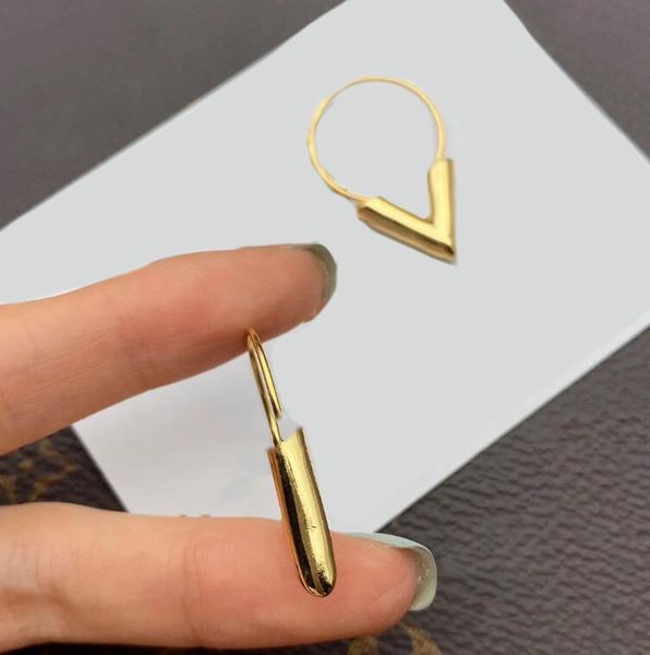 

stud love retro v letter charm bague homme fashion men woman diamond moissanite viutonity earrings engagement earring original packaging lvs, Golden