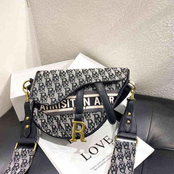 

factory online export designer tide brand ladies bag new fashion women's one shoulder handbag