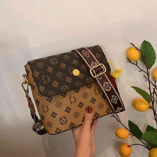 

double color bucket bag 2022 voice wide shoulder strap bag2022 trendy fashion design ladies sachet