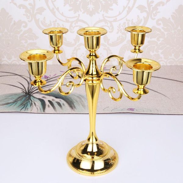 Titulares de vela Metal Design Hollow Candlestick Stand Stand Decoração de casamento Candelabra Home Decor Candelabrum ZM806Candle