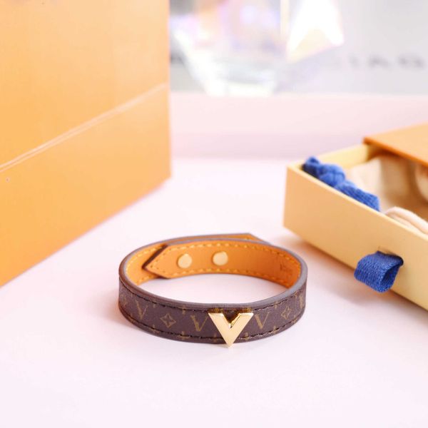 

alloy leather cross bracelets for women dragon charm bracelet silicone skull hand chain jewelry, Golden;silver