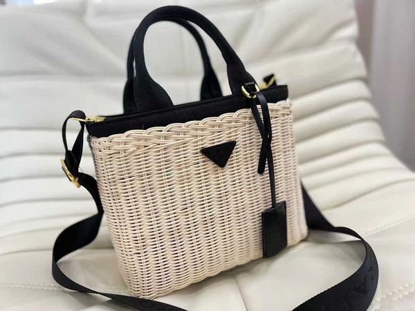 

yuchengbags 2022hand woven bamboo bag women's summer high-grade feeling portable tot mother bag large capacity new stylestraw bucket ba