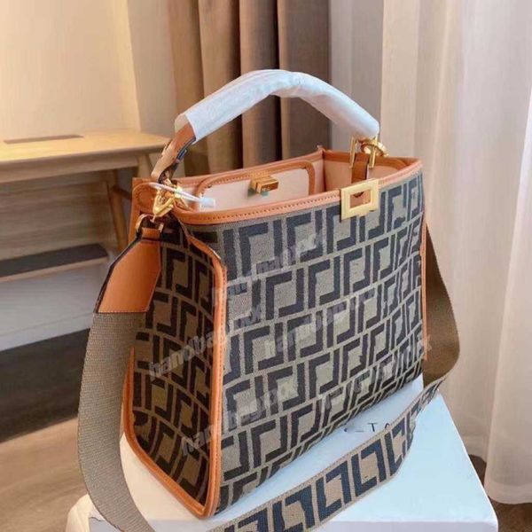

bags handbags large-capacity shopping f spring net red same style women's bag with retro printing advanced sense of foreign style