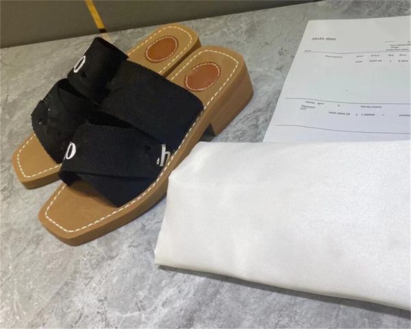 

2022 woman woody mules slippers sandals designer canvas flat embroidered cross woven sandals summer outdoor peep toe casual slipper letter s, Black