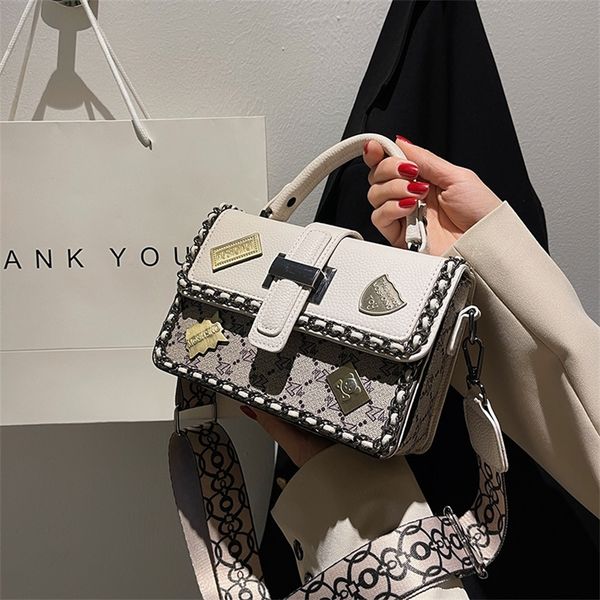 

high texture trend women's fashion wide belt messenger exquisite badge inlaid 75% off online wholesale