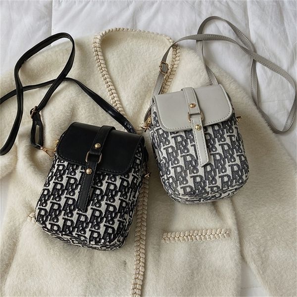 

autumn and winter fashion trendy women's ins super fire net red versatile popular diagonal mobile phone wholesale store 65% off factory