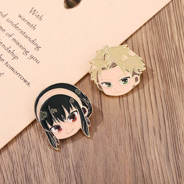 

anime spy family style alloy brooch anya blair dusk metal brooch badge, Gray
