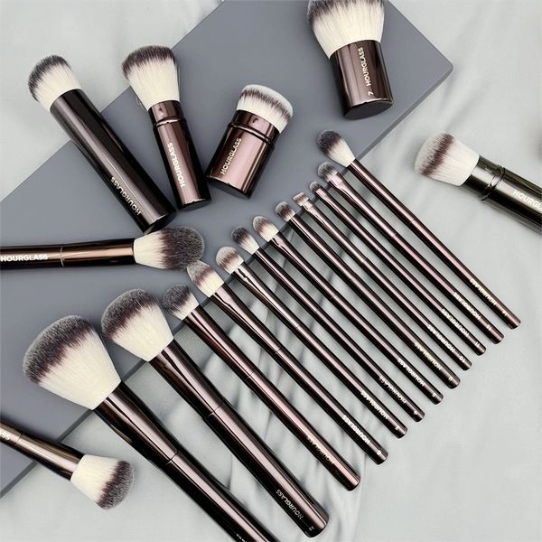 

hourglass set of makeup brushes eyeshadow eyeliner smudger blush foundation concealer metal handle beauty cosmetcis tools soft 220621