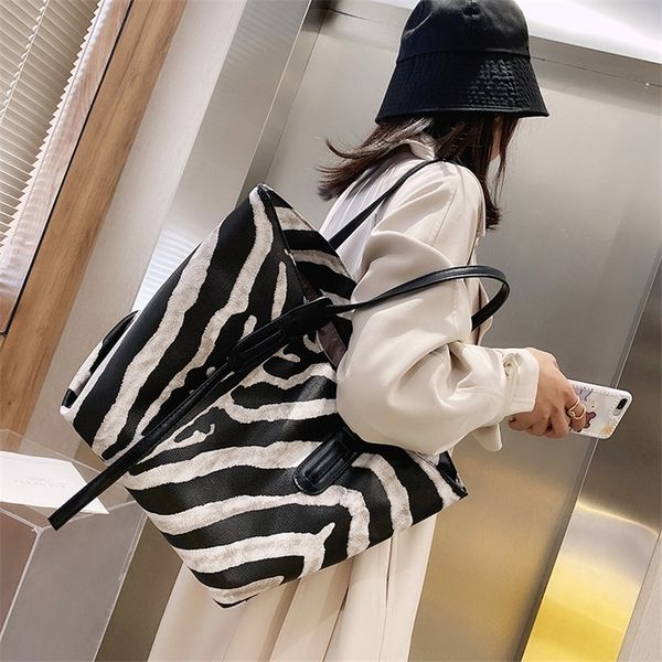 

new striped capacity tidal tote bag portable shoulder large bag women 90% off wholesale online, Blue;pink