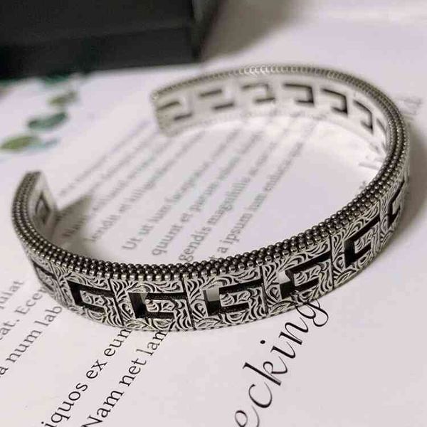 

2022 factory wholesale new new year carved square open bracelet, Black