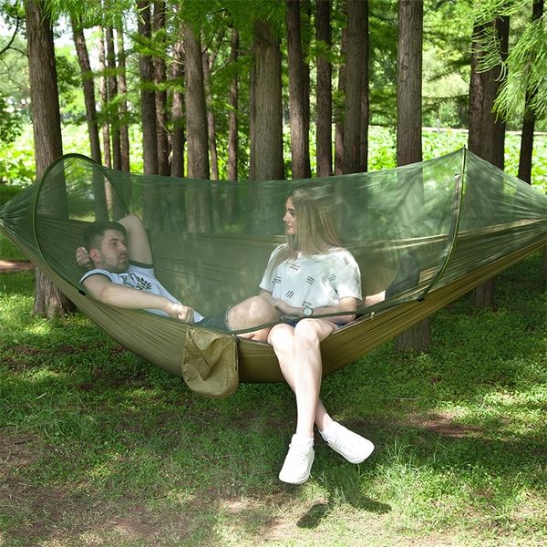 Hammock de acampamento pop -up com mosquito líquido portátil configuração rápida para pendurar cama de dormir 250x120cm ao ar livre hamak hamac 9847 220606