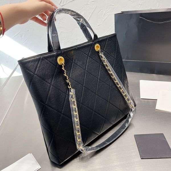 2022SS Frankreich Womens Jumbo Kalbskinte Einkaufstaschen Top Griff Totes GHW Crossbody Schulter Designer Handtaschen große Kapazität Trend Street Mummy Bag 35x28 cm