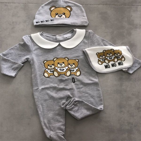 Neugeborenen Baby Kleidung Strampler Designer Tops Krabbeln Overalls Säugling Onesie Kleidung Lässig Mit Kapuze Speichel Handtuch Bär Mit Buchstaben Luxus