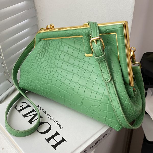

luxury women brand crocodile pattern crossbody bag fashion simple saddle messenger bag versatile trendy