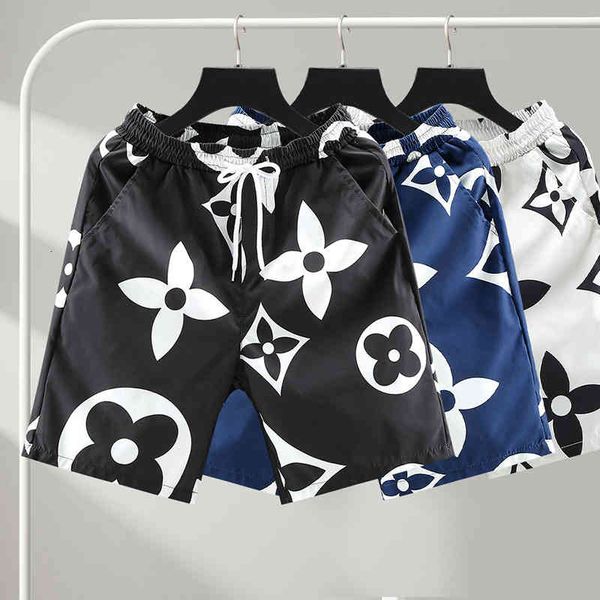 

men's shorts 2022 beach pants casual large loose capris seaside resort trend, White;black