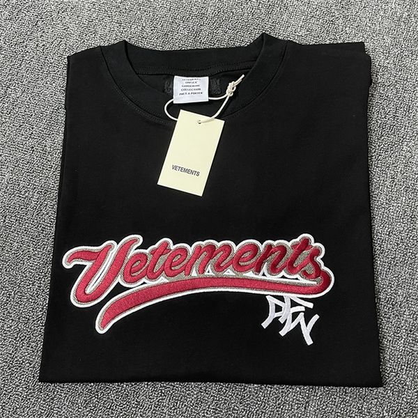 

big red embroidery vetements tshirt men women summer vtm loose short sleeve 220708, White;black