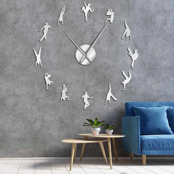 Capoeira Kunst große Diy Wanduhr Brasilianische Kampfkunst Capoeiristas Silhouettes Spiegel Oberflächenuhr Uhr Uhr Home Decor