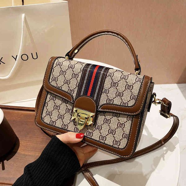 

fashion bag 70% off factory clearance bag 2022 new fashion foreign style letter printed 's single shoulder portable minority messenger