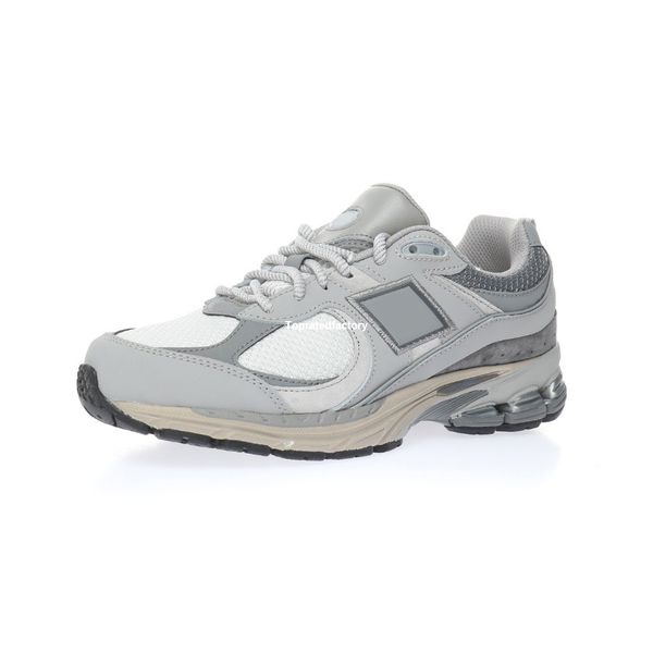 

2002r sports shoe for men m2002 sneakers mens m2002r running shoes women training womens trainers m2002rvc, White;red
