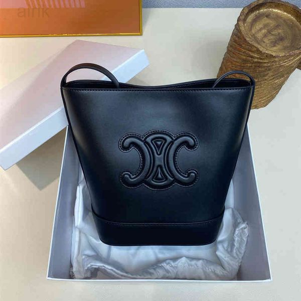 

arc de triomphe lisa leather bucket bag women's early spring 2022 new canvas solid color messenger shoulder bag